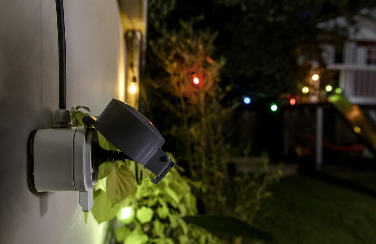 LEDVANCE Smart+ Outdoor Plug, ZigBee schaltbare Steckdose, für die Lichtsteuerung in Ihrem Smart Home, Direkt kompatibel mit Echo Plus und Echo Show (2. Gen.), Kompatibel mit Philips Hue Bridge