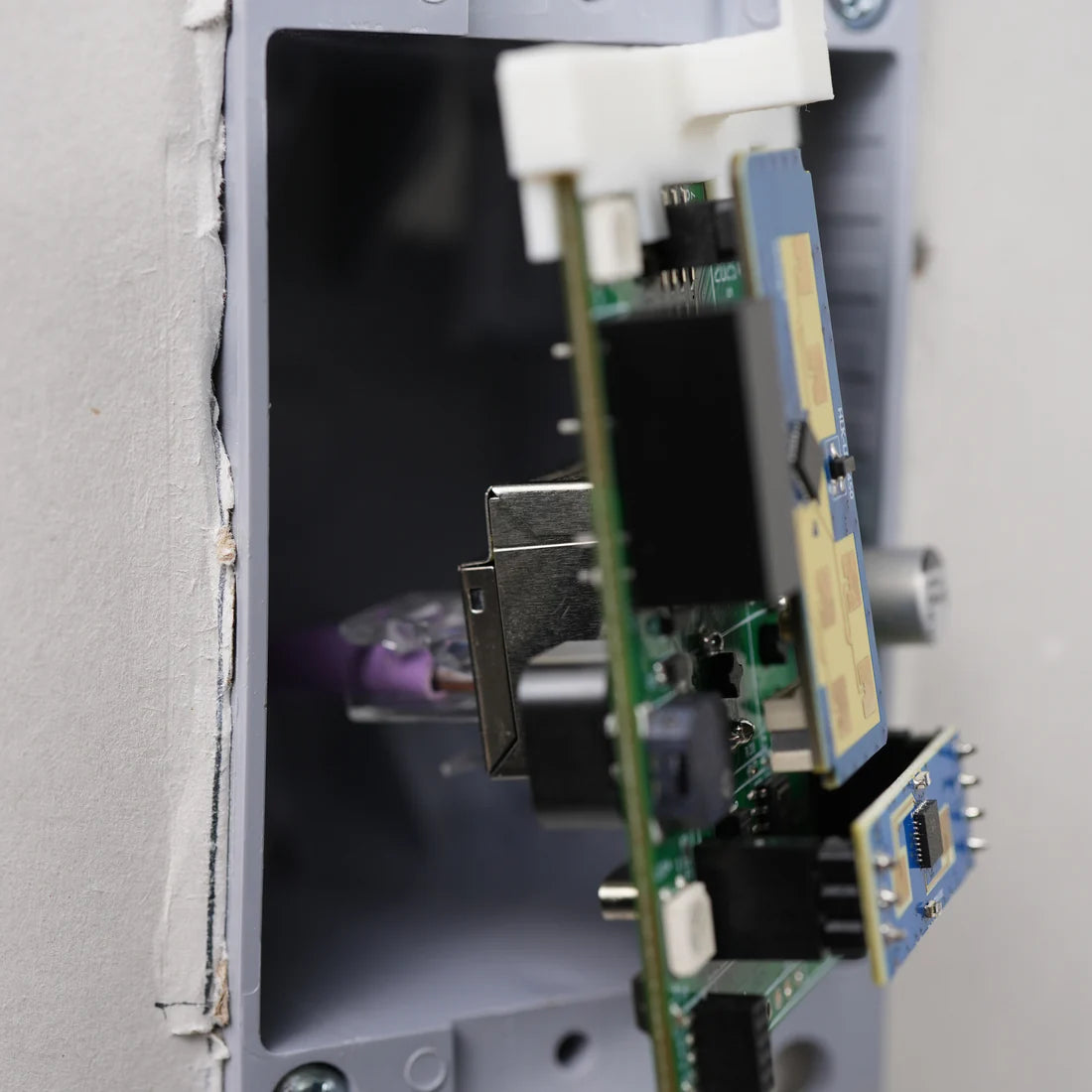 Apollo R PRO-1 PoE mmWave Multisensor | LD2450