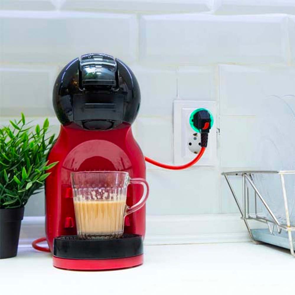 Shelly Plus Plug S White – WiFi Stekker met Stroommeting en LED-Ring