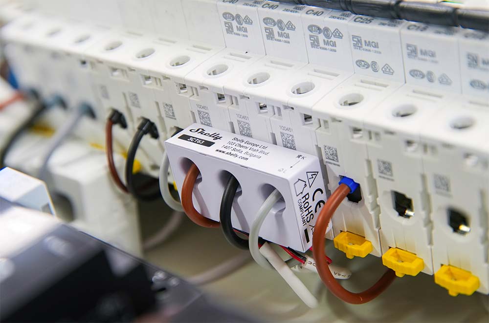 Shelly Pro 3EM-3CT63 | 3-Phasen-Energiezähler