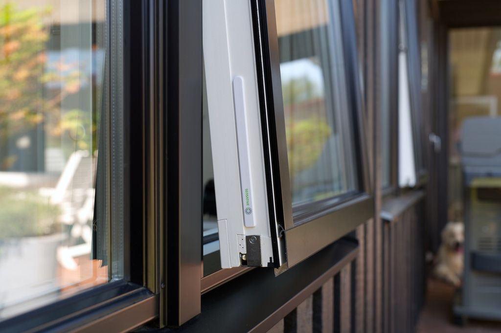 Sensative Strips Guard 800 – Onzichtbare Z-Wave Deur- en Raamsensor