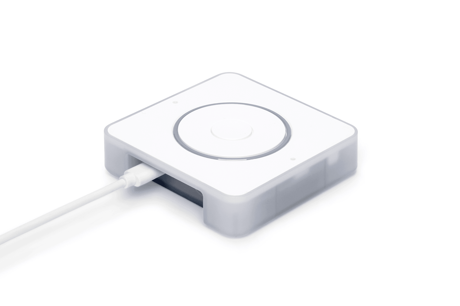 Home Assistant Voice preview aangesloten met een USB-C kabel.