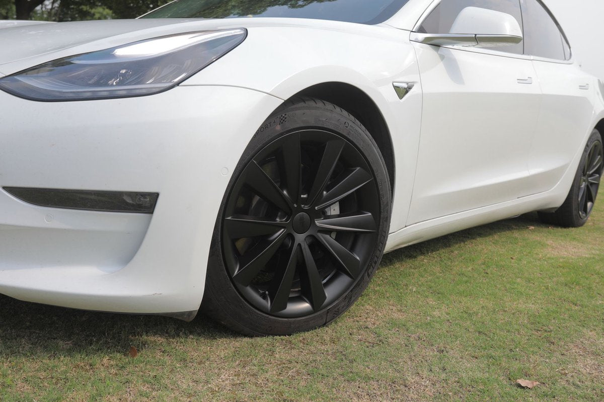 Tesla Model 3 Wheel Cover Set | 18 inch | Matte Black | BLADE Performance / Year 2017–2023