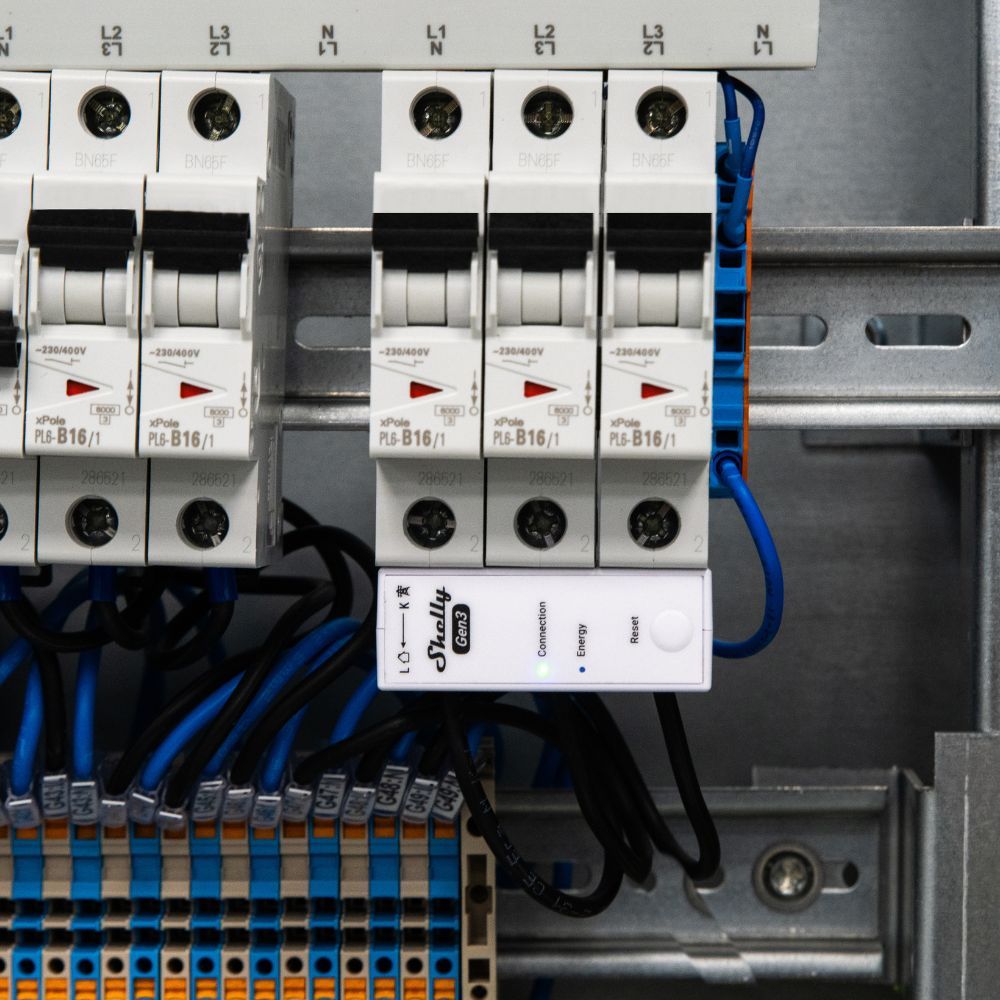 Shelly 3EM-63T Gen3 | Compact 3-Phase Meter with LAN and Wi-Fi